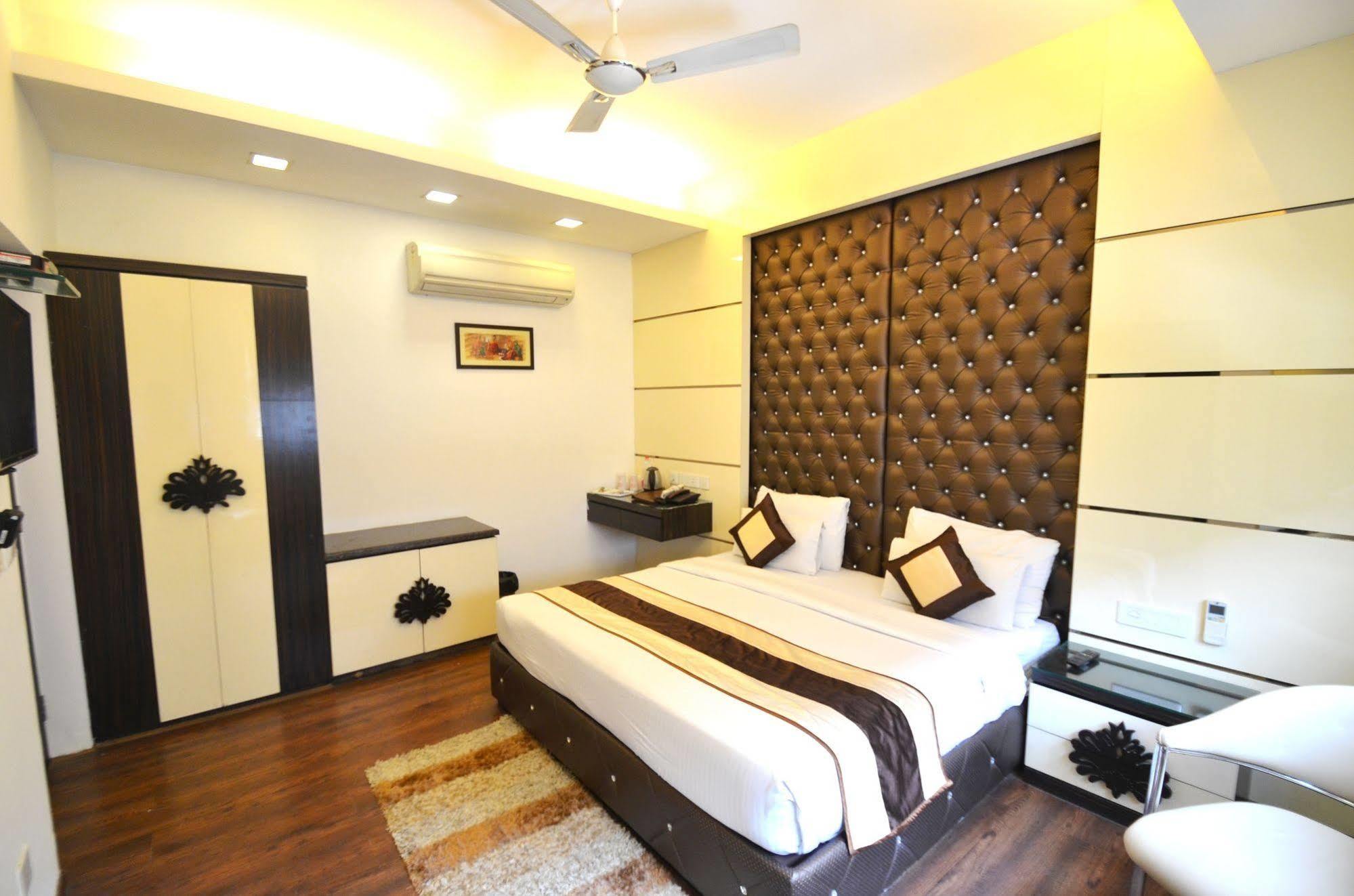 Hotel Metro View Delhi  Exterior foto